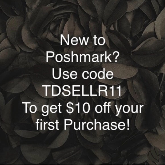 TORRID ROLL CUFF TOP - DISNEY PRINCESS & THE FROG TIANA - Picture 3 of 3